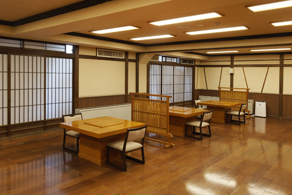 お食事処「蓬莱」